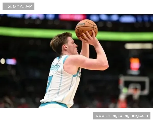 三分总数领先三球3个克尼佩尔收官战10分4板三分8中2
